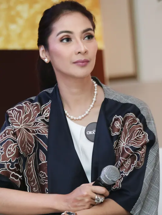 Maudy Koesnaedi telah memiliki seorng anak dari pernikahannya pria berkebangsaan Belanda, Frederik Johannes Meijer. Eddy Maliq Meijer nama lelaki yang telah dinanti sejak lima tahun menikah. (Galih W. Satria/Bintang.com)