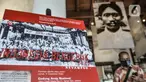 Koleksi foto arsip tentang sejarah Indonesia yang ditampilkan dalam pameran Indonesia Bergerak 1900-1942 (Revamped) di Gedung Arsip Nasional, Jakarta Selasa (15/12/2020). Pameran tersebut digelar oleh KITLV, Galeri Foto Jurnalistik Antara, ANRI, dan Perpustakaan Nasional. (merdeka.com/Iqbal Nugroho)