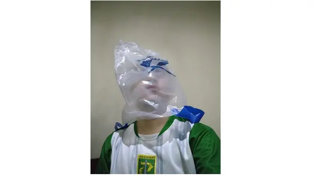 Foto Orang Tirukan Kampanye Lupain Plastik Ala Pevita Pearce Ini Bikin Senyum Geli