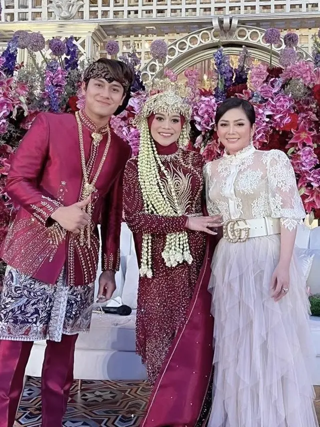 Gaya Fashion Tamu Lesti dan Billar di Tasyakuran Pernikahan