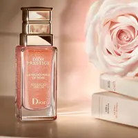 Mawar Rose de Granville menjadi kandungan utama dari Dior Prestige Micro-Huile de Rose.