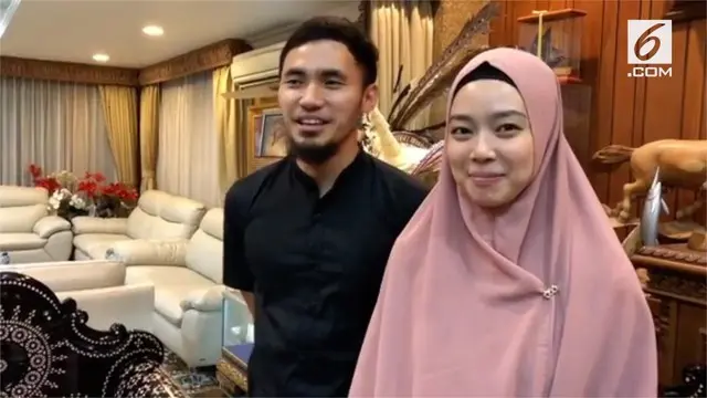 VIDEO: Tampil Berhijab, Begini Penampilan Lindswell Kwok