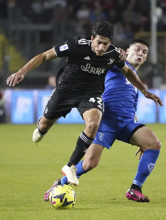 Dua gol lain dicetak oleh Sebastiano Luperto dan Roberto Piccoli. (Marco Bucco/LaPresse via AP)