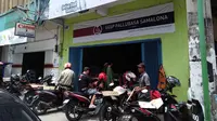 Satu keluarga diduga keracunan makanan usai menyantap pallu basa di salah satu restoran di kawasan Jalan Irian, Kota Makassar, Sualwesi Selatan. (Eka Hakim/Liputan6.com)