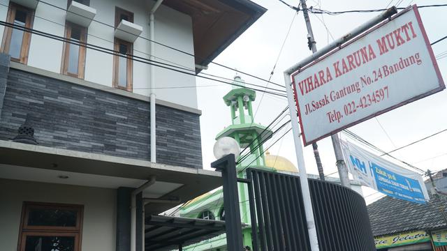Masjid Gereja Dan Vihara Berdampingan Di Kampung Balonggede Bandung Regional Liputan6 Com