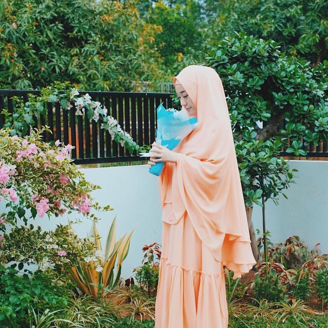 6 Potret Lawas Larissa Chou di Awal Mualaf, Putuskan Berhijab Usia 19 Tahun