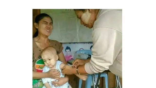 6 Aksi Ibu-Ibu Saat Mengasuh Anak Ini Absurd, Ada-Ada Saja