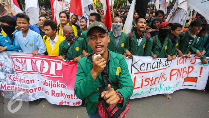Mahasiswa Gelar Aksi di Depan Istana Hari Ini - News ...