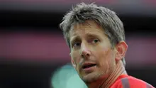 Mantan penjaga gawang Manchester United asal Belanda, Edwin van der Sar. (AFP/Franck Fife)