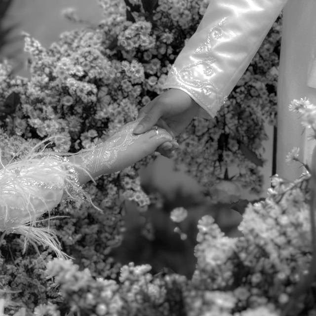 6 Potret Pernikahan Gus Zizan dan Kamila Asy Syifa, Disorot karena Masih Terlalu Muda