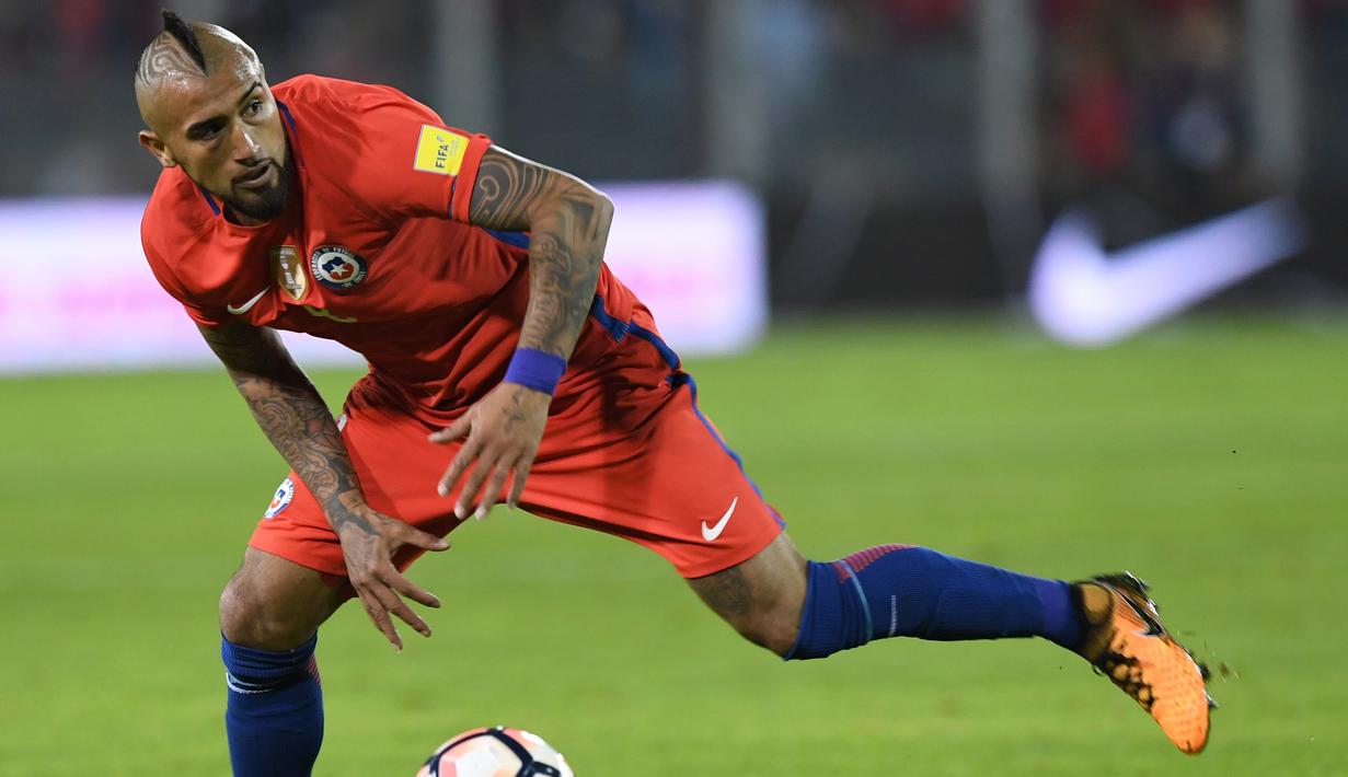 Pemain Chile, Arturo Vidal sejauh ini telah mengoleksi enam gol untuk timnya pada kualifikasi Piala Dunia 2018 zona CONMEBOL. (AFP/Martin Bernetti)
