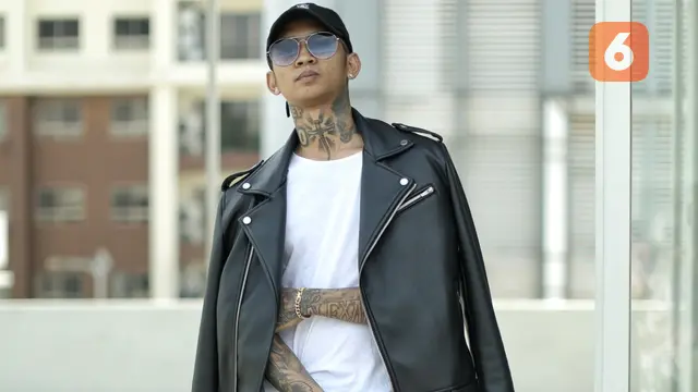 [Bintang] Young Lex