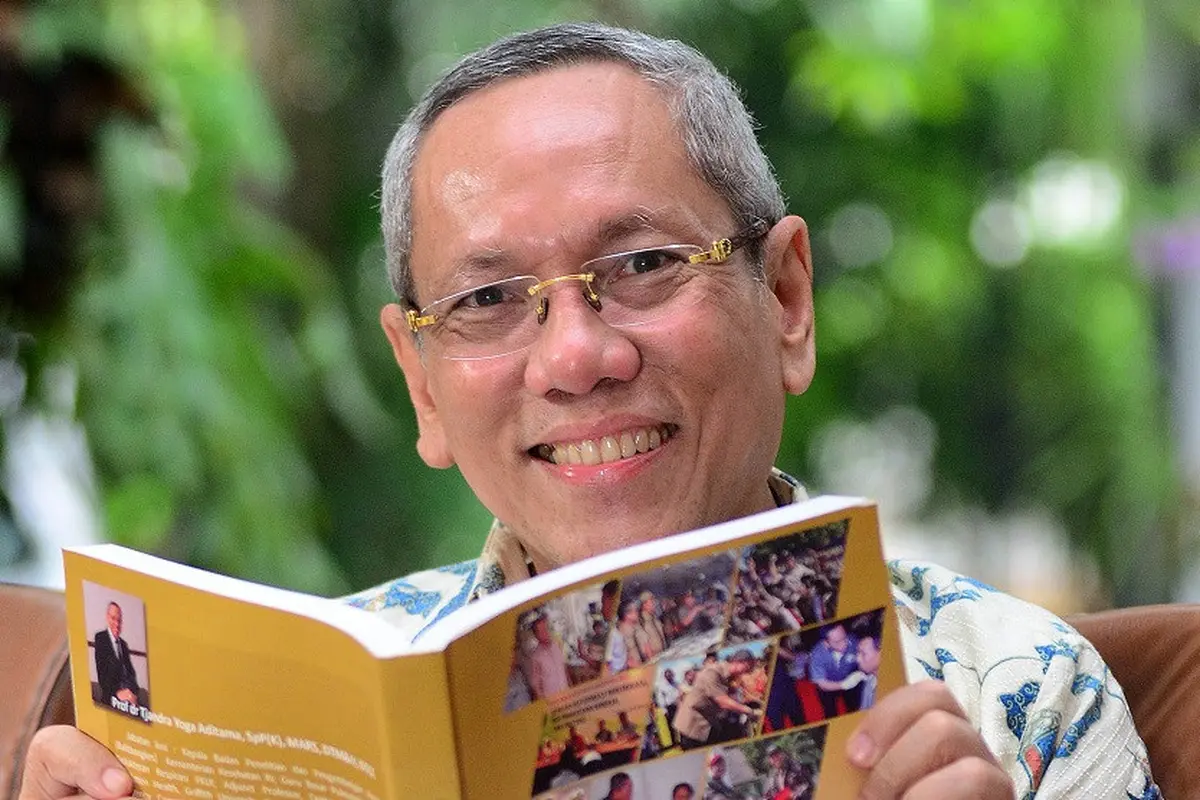 Prof Tjandra Yoga