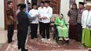 Presiden Joko Widodo (Jokowi) saat bertemu Istri Presiden Keempat Indonesia Abdurrahman Wahid (Gusdur), Sinta Nuriyah di Ciganjur, Jakarta, Jumat (7/9). Kunjungan juga untuk memperingati hari lahir Gus Dur ke-78 tahun. (Liputan6.com/HO/Biro Pers Setpres)