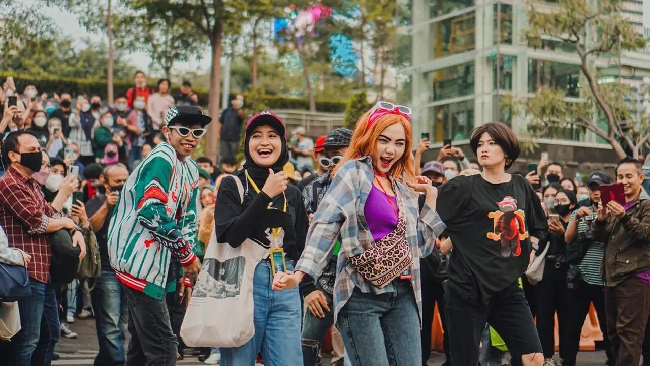 Rina Nose di Citayem Fashion Week