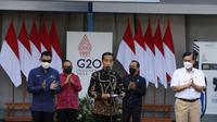 Presiden Joko Widodo (Jokowi) meresmikan Stasiun Pengisian Kendaraan Listrik Umum (SPKLU) dengan tipe ultra fast charging pertama di Indonesia. (Dok. PLN)