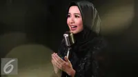 Laudya Cynthia Bella saat syuting video klip untuk lagu Surga yang Kurindukan. Di lagu ini Bella berduet dengan penyanyi Wafdah. (Herman Zakharia/Liputan6.com)