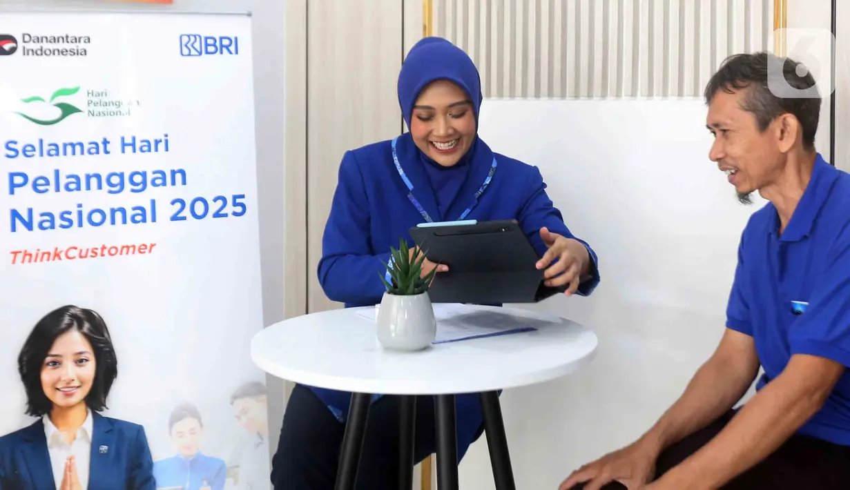 Tahun ini, Hari Pelanggan Nasional mengusung tema “ThinkCustomer”, yang menggambarkan semangat perusahaan BUMN untuk menempatkan nasabah ataupun pelanggan sebagai pusat dari setiap strategi bisnis. (Liputan6.com/Helmi Fithriansyah)