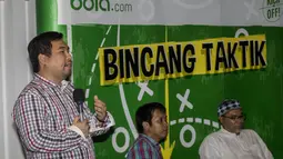 Pendiri Kick Off Indonesia, Ganesha Putera, menjadi moderator pada diskusi Bincang Taktik di Kantor Bola.com, Jakarta, Rabu (16/11/2016). (Bola.com/Vitalis Yogi Trisna)