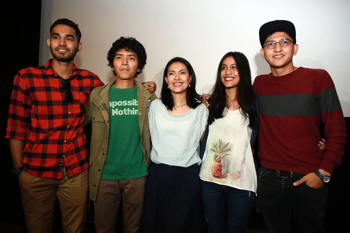 [Bintang] Press Screening film Jingga