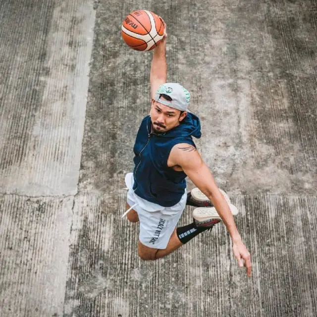 Transformasi Aktor dan Pebasket Denny Sumargo Hanya Dalam 7 Hari