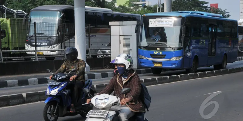 Ini Alasan Ahok Larang Bus APTB Masuk Jalur Busway