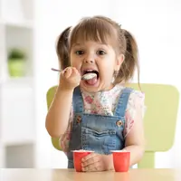 Menu yoghurt untuk anak/copyeright shutterstock