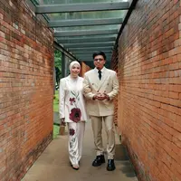 Intip potret Aurelie Hermansyah bergaya androgini di lamaran Syifa Hadju dan El Rumi (@attahalilintar)