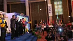 Ketua Umum PBSI, Gita Wirjawan dan Direktur BCA, Armand Hartono didampingi Praveen Jordan, Debby Susanto, Rexy Mainaky, dan Anton Subowo saat meluncurkan Indonesia Open 2016 di Hotel Kempinski, Jakarta, Rabu (11/5/2016). (Bola.com/Nicklas Hanoatubun)