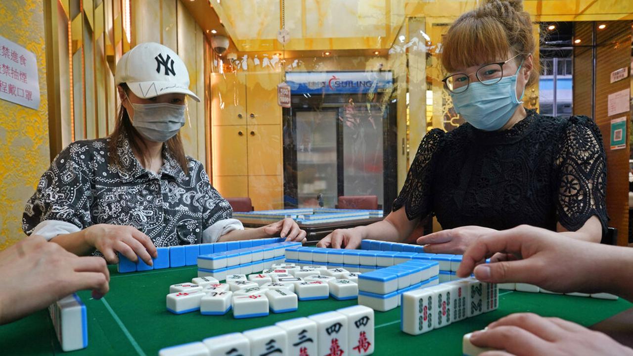 FOTO: Hong Kong Akan Longgarkan Aturan Terkait COVID-19