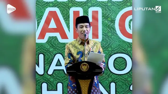 Presiden Jokowi unjuk suara dalam acara festival vokalis qasidah tingkat nasional 2018.