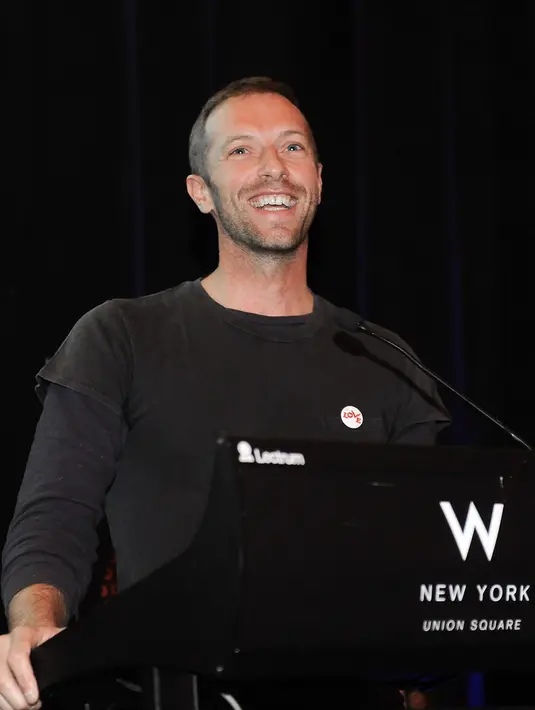 Ayah tiga anak ini hanya ingin berkomitmen kembali, Chris sudah merasa bahagia dengan hubungan asmaranya kini bersama Annabelle Wallis dibanding dengan yang sebelumnya. (AFP/Bintang.com)