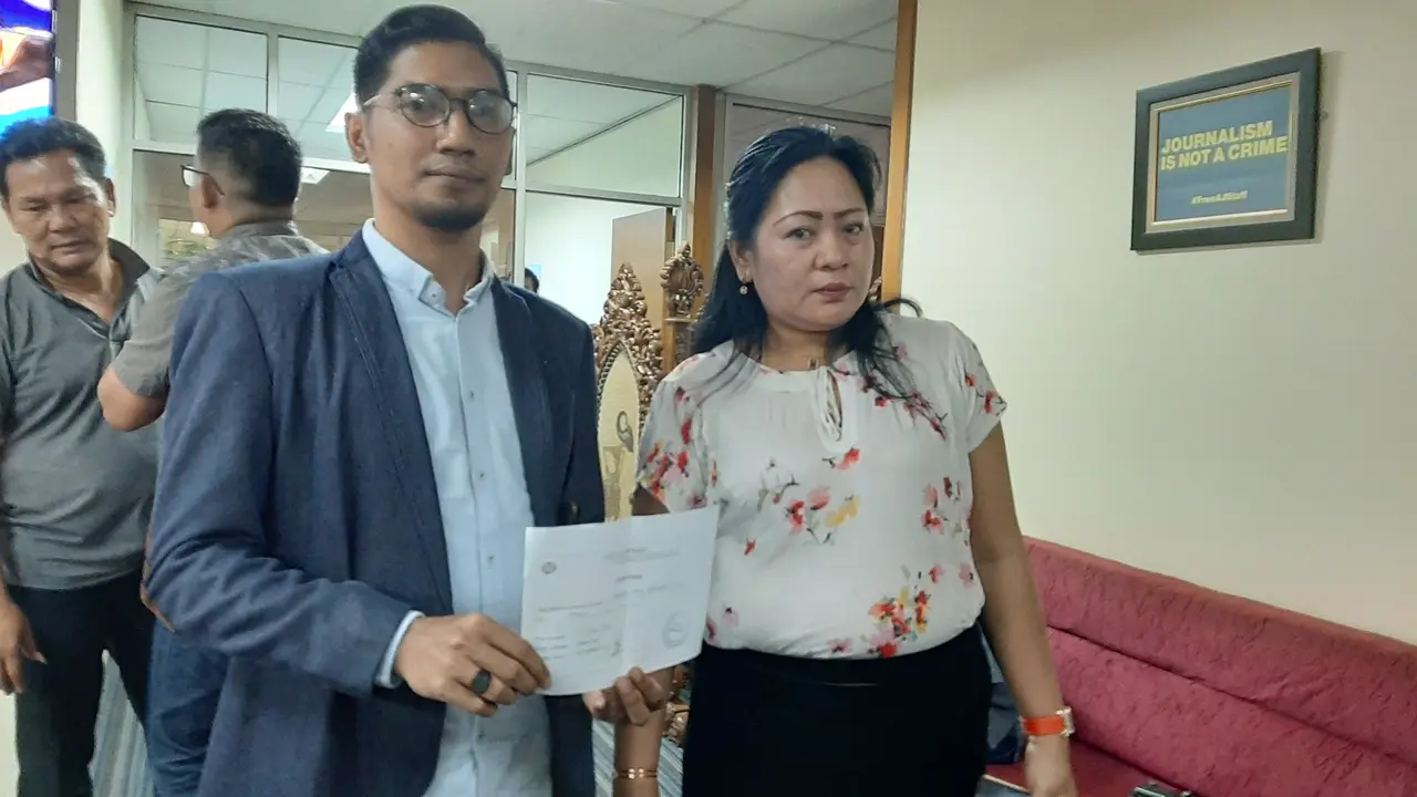 Ketua Umum Baladhika Indonesia Jaya (BIJ) Dahlia Zein Moka mengadukan Majalah Tempo ke Dewan Pers, Selasa (11/6/2019).