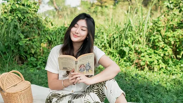 FOTO: Pemotretan Shannon Wong dengan Tema Piknik Ini Simpel nan Menawan
