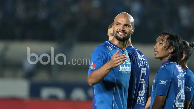 Sergio van Dijk, Persib Bandung, Bola.com