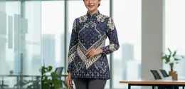 Model Atasan Batik Buat Kerja untuk Wanita Karier/Gemini AI