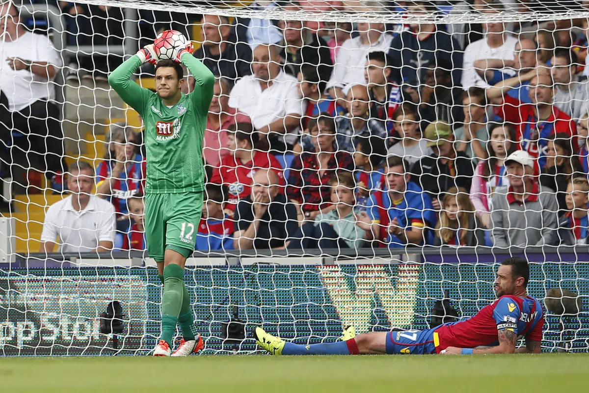 Berkat Gol Bunuh Diri, Arsenal Lewati Crystal Palace 2-1 