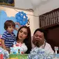 Jessica Iskandar tengah merayakan ulang tahun yang kedua untuk putranya, El Barack Alexander di sebuah panti asuhan di kawasan Manggarai, Jakarta Selatan. (Sapto Purnomo/Liputan6.com)