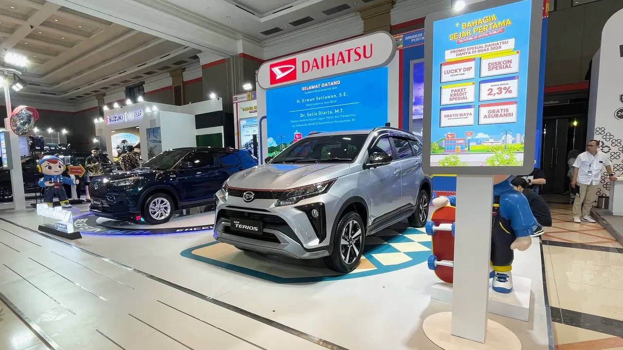Daihatsu Tampil di GIIAS Bandung 2025, Perkenalkan Terios dan Rocky Hybrid