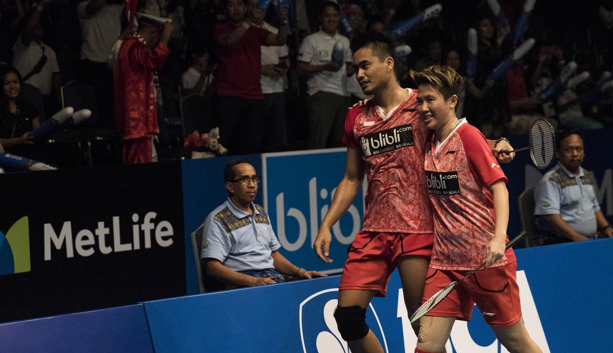 Tontowi Ahmad/Liliyana Natsir sukses menjadi satu-satunya wakil Indonesia yang akan tampil pada laga final. (Bola.com/Vitalis Yogi Trisna)