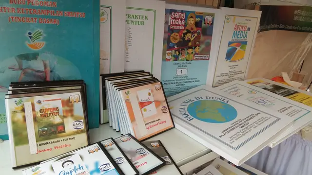 BLBI Abiyoso tidak hanya mengalih hurufkan tulisan biasa ke Braille namun juga ke bentuk audio (Liputan6.com/Giovani Dio Prasasti)