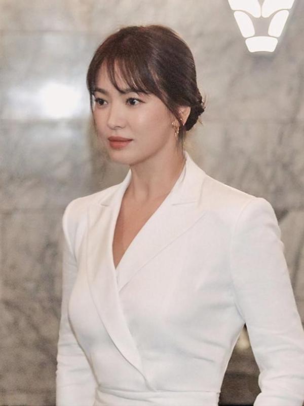 Pesona Song Hye Kyo Hadiri New York Fashion Week 2019 (sumber: weibo/ralph_lauren)