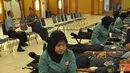 Citizen6, Surabaya: Donor darah kali ini, merupakan permintaan khusus dari PMI Cabang Gresik untuk mengantisipasi kekurangan darah di PMI Cabang Gresik menjelang bulan puasa. (Pengirim: Penkobangdikal)