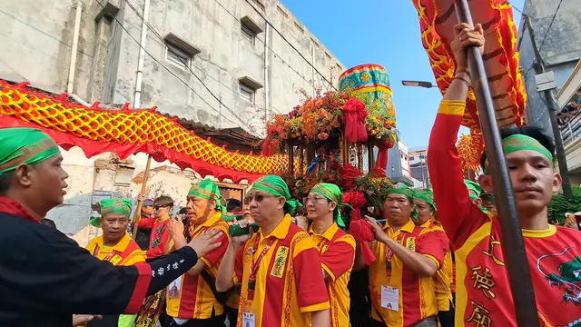 Gelaran 12 Tahunan Gotong Toapekong, Budaya Cina Benteng di Tangerang