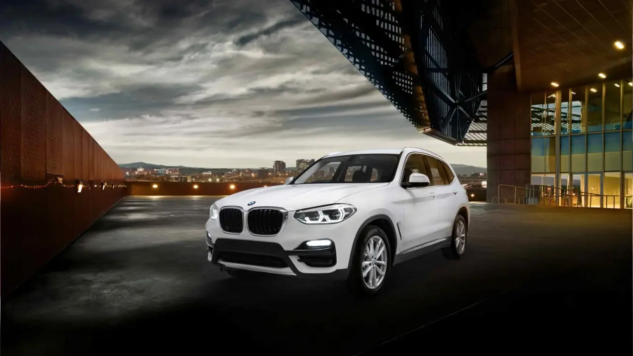 BMW X3 sDrive20i (BMW Indonesia)