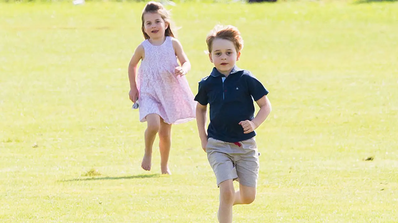 [Bintang] Pangeran George dan Putri Charlotte