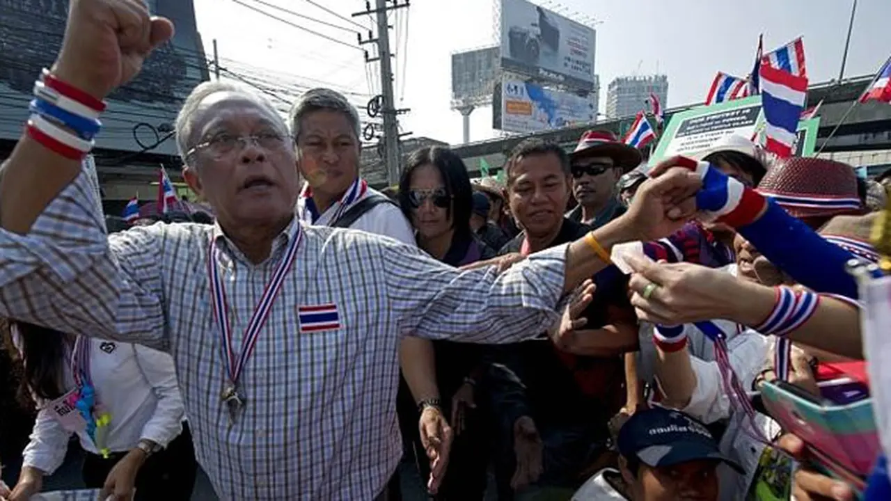 ledakan-bangkok-140119b.jpg