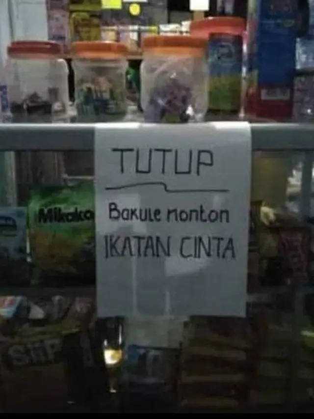 6 Tulisan Warung Tutup Ini Bikin Geleng Kepala