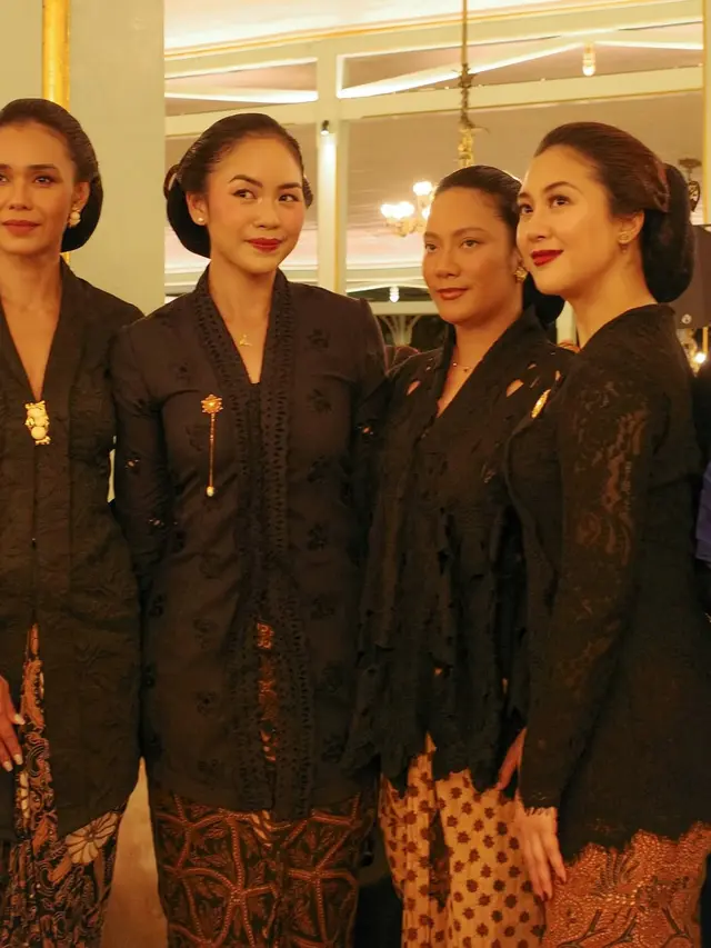 6 Potret Rania Yamin di Kirab Malam 1 Suro Mangkunegaran Solo, Anggun Pakai Kebaya