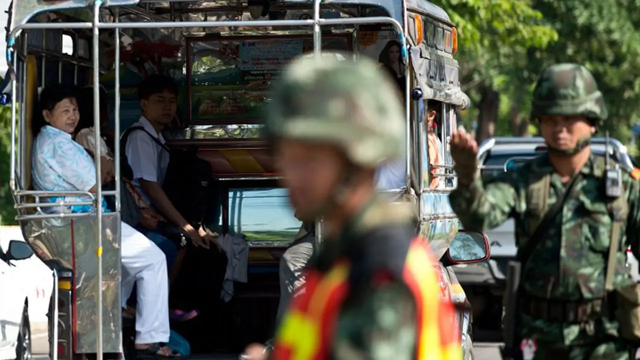 Belum Kondusif, Militer Thailand Terus Berjaga